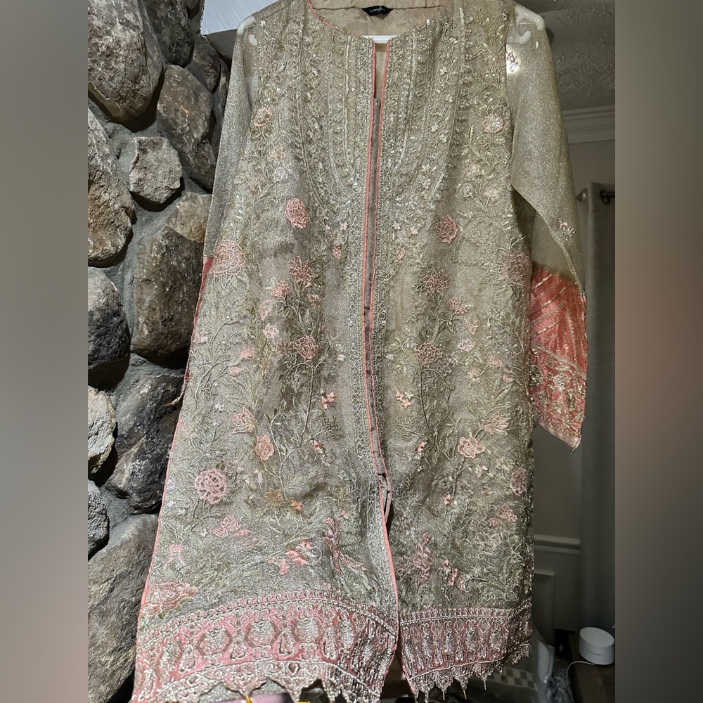 Pakistani Sapphire Embellished Organza Kurta in Sage & Petal - Size S - Picture 7 of 10